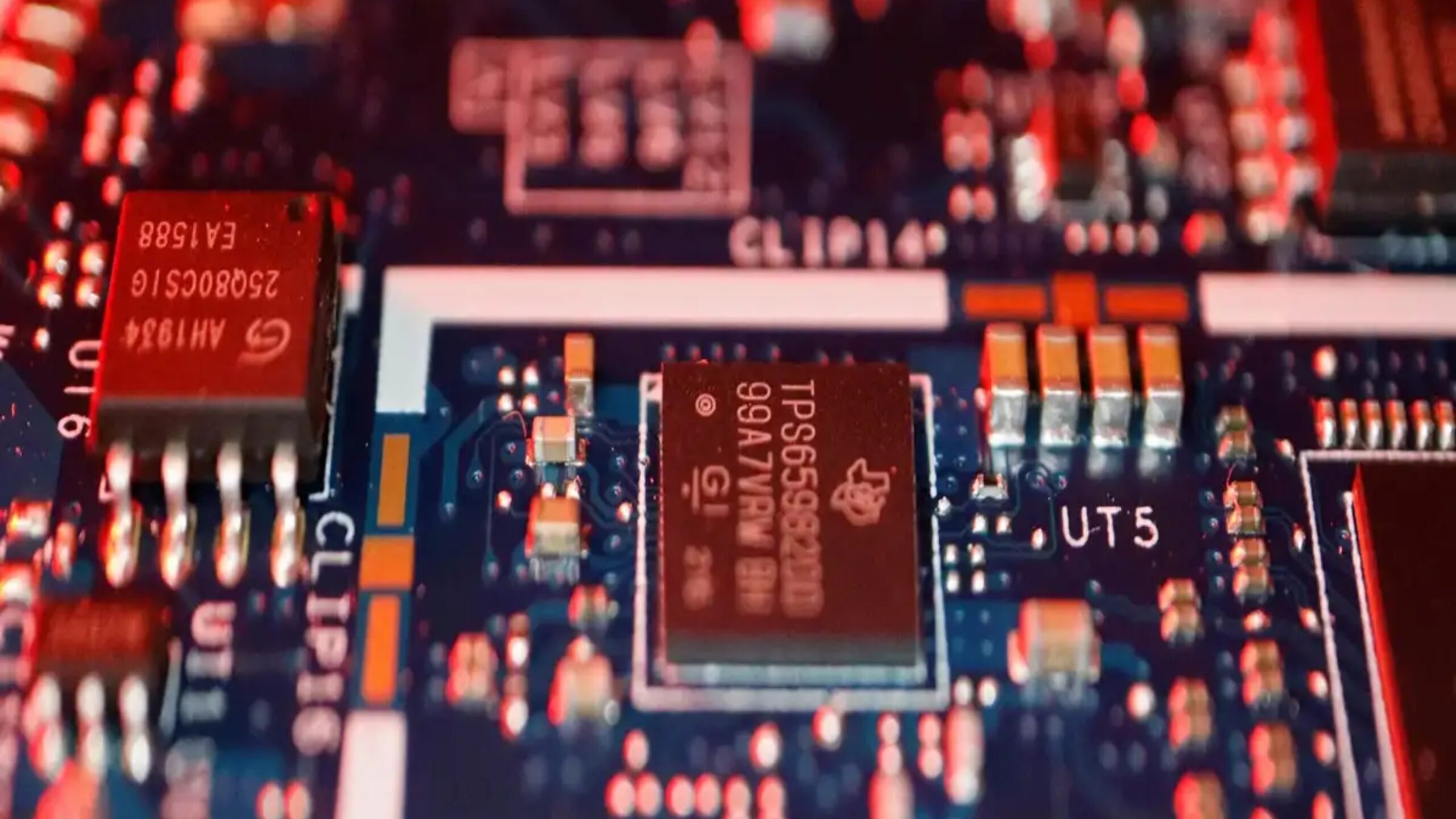 Future of Electric Vehicles: How Advanced Tech Drives Up EV Chip Costs