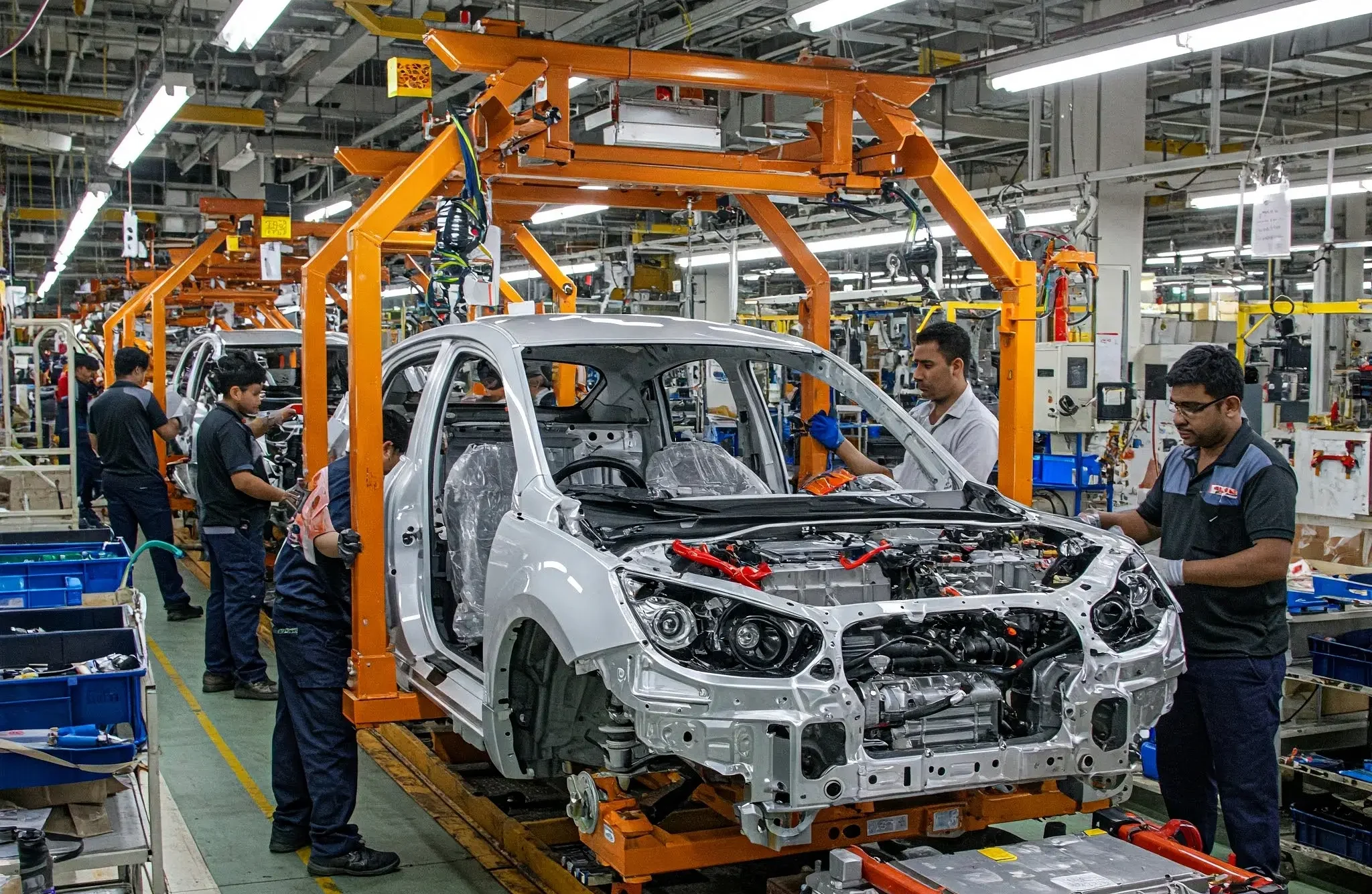 India Unveils EV Manufacturing Scheme to Attract Global Automakers